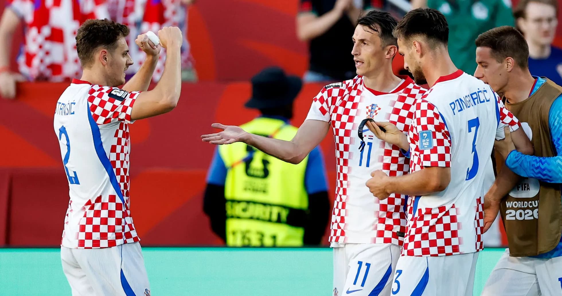 Jugadores de Croacia celebrando un gol en el partido