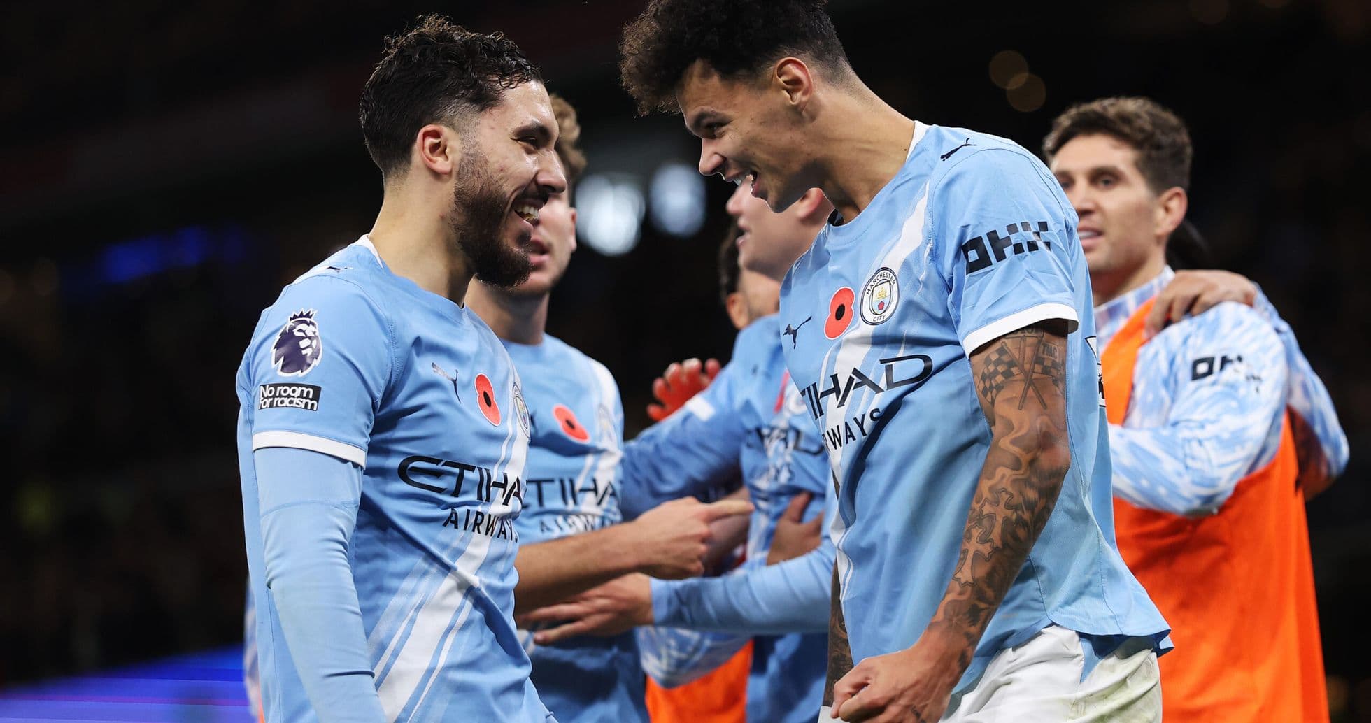 Jugadores del Manchester City celebrando un gol
