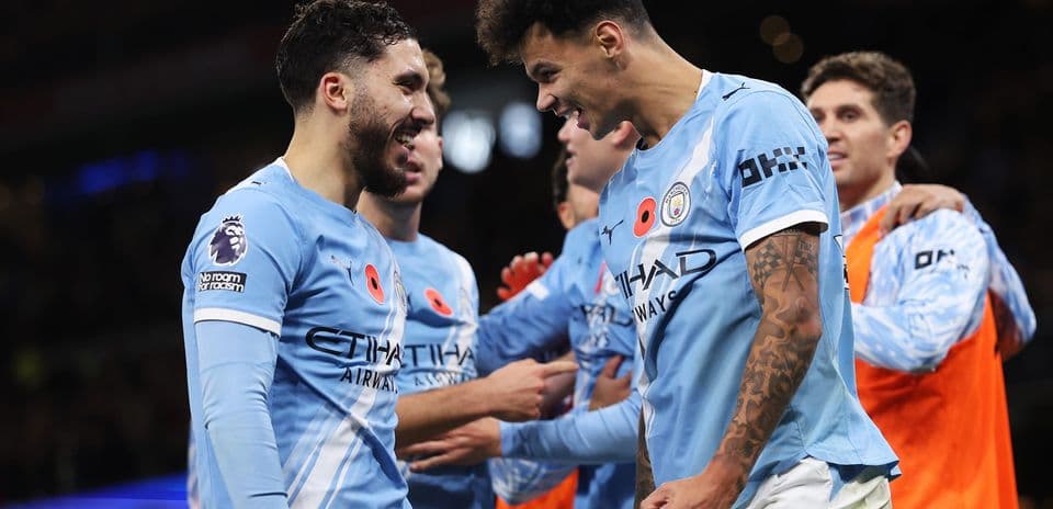 Jugadores del Manchester City celebrando un gol