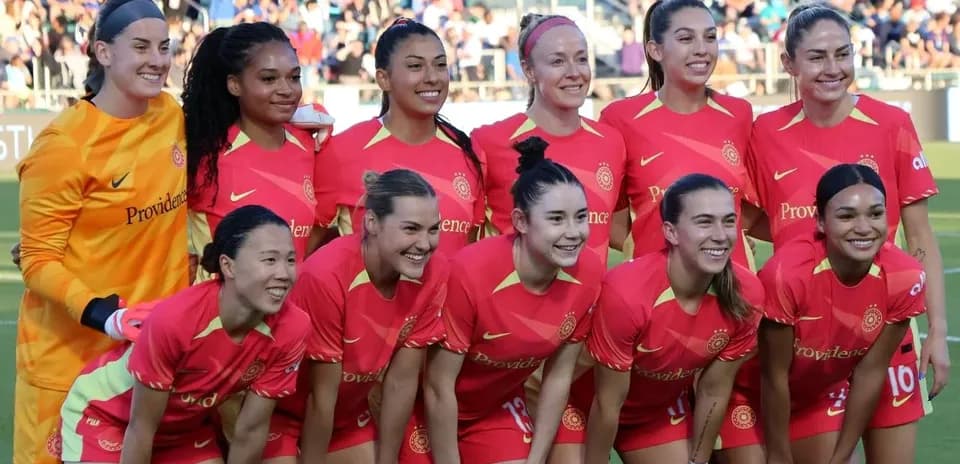 Equipo de Portland Thorns W posando para la foto