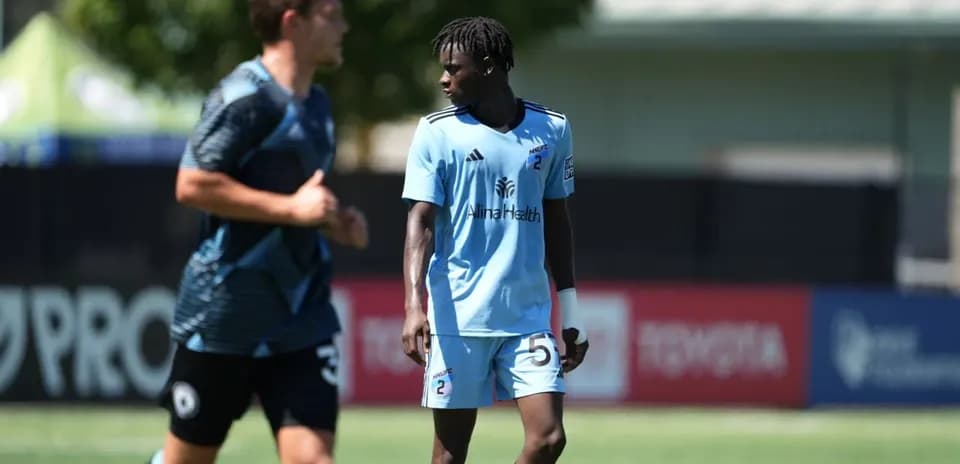 Jugadores en el partido Minnesota United II contra Tacoma Defiance