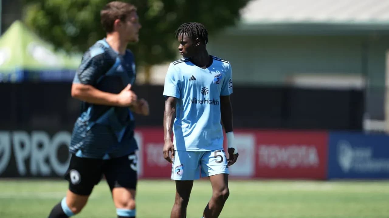 Jugadores en el partido Minnesota United II contra Tacoma Defiance
