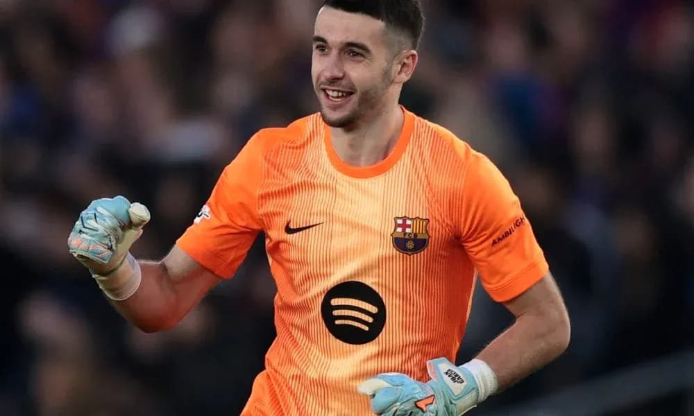 Portero de Barcelona celebrando una parada exitosa