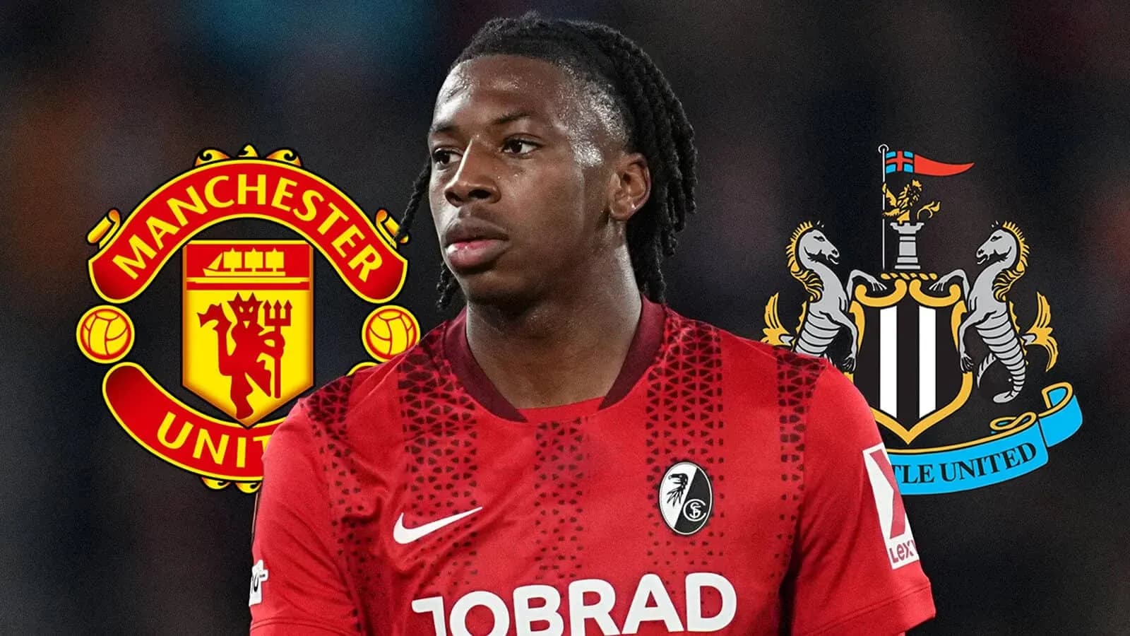 Jugador con camiseta roja entre escudos de Manchester United y Newcastle