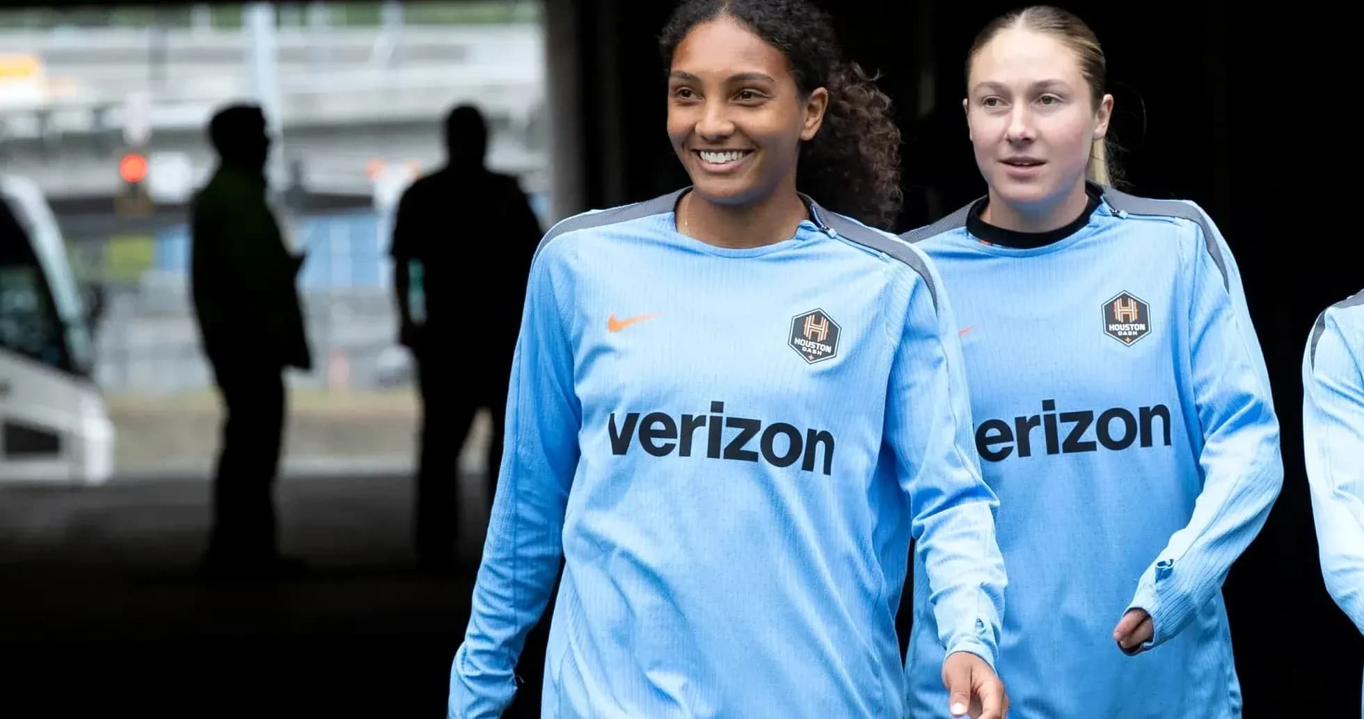 Jugadoras del Houston Dash en uniforme