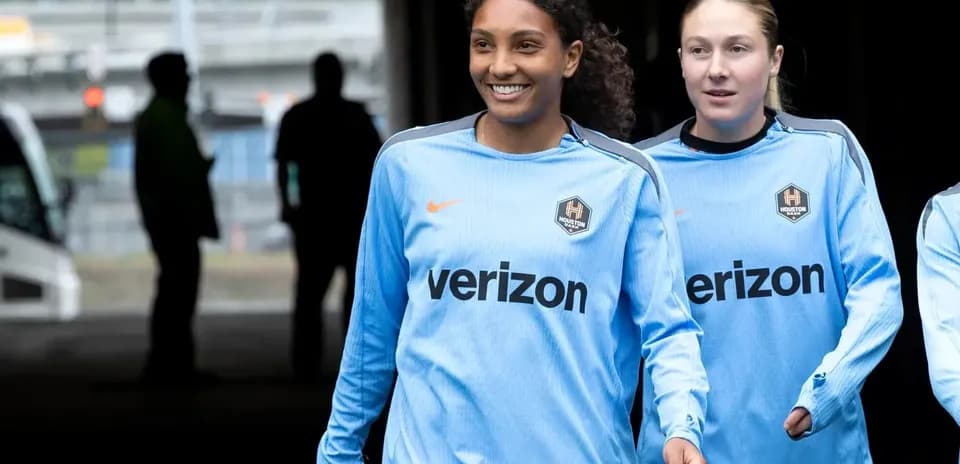 Jugadoras del Houston Dash en uniforme