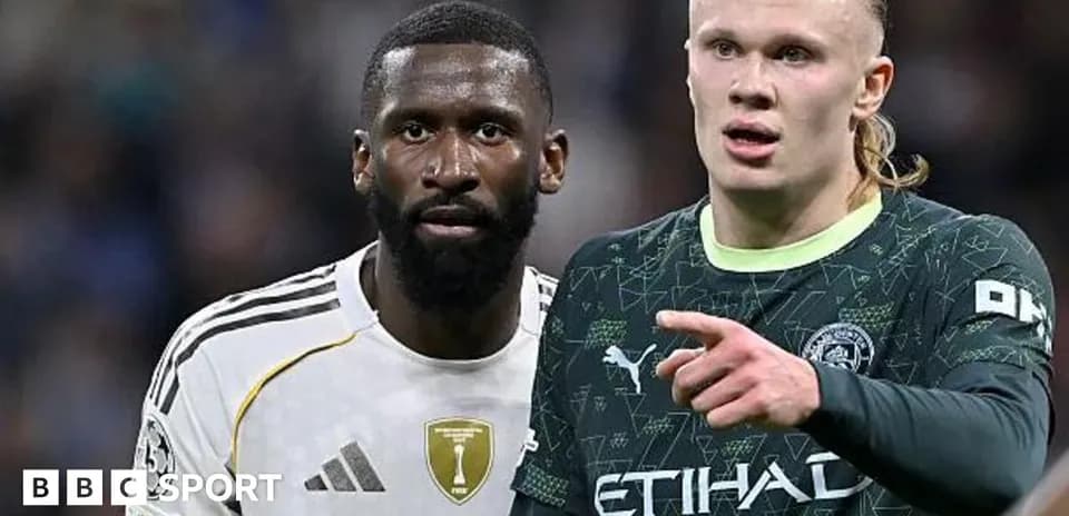 Rudiger y Haaland conversando en el campo