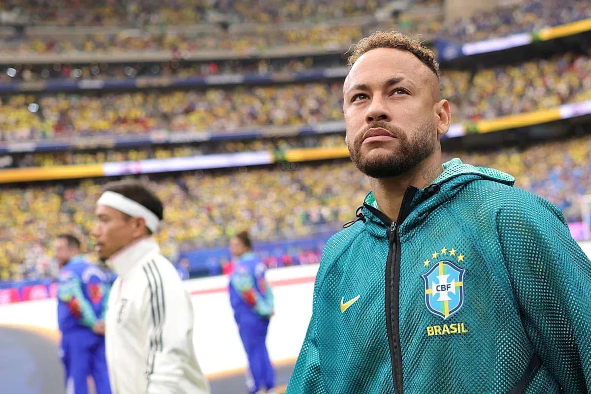 Neymar en el campo antes de un partido