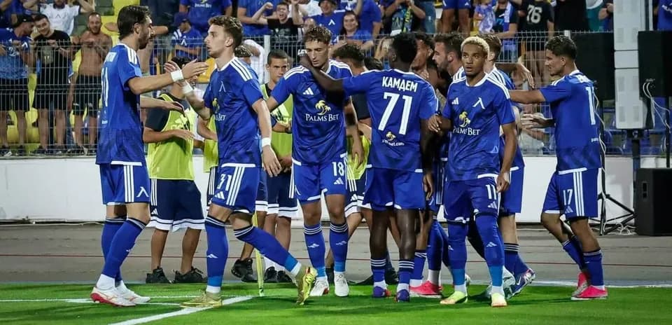 Jugadores de Levski Sofia celebrando un gol