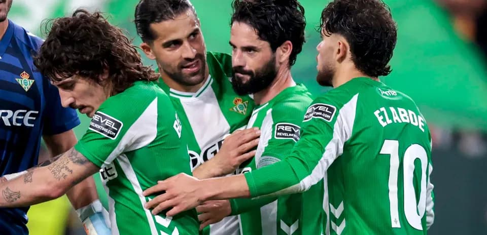 Jugadores del Real Betis celebrando un gol