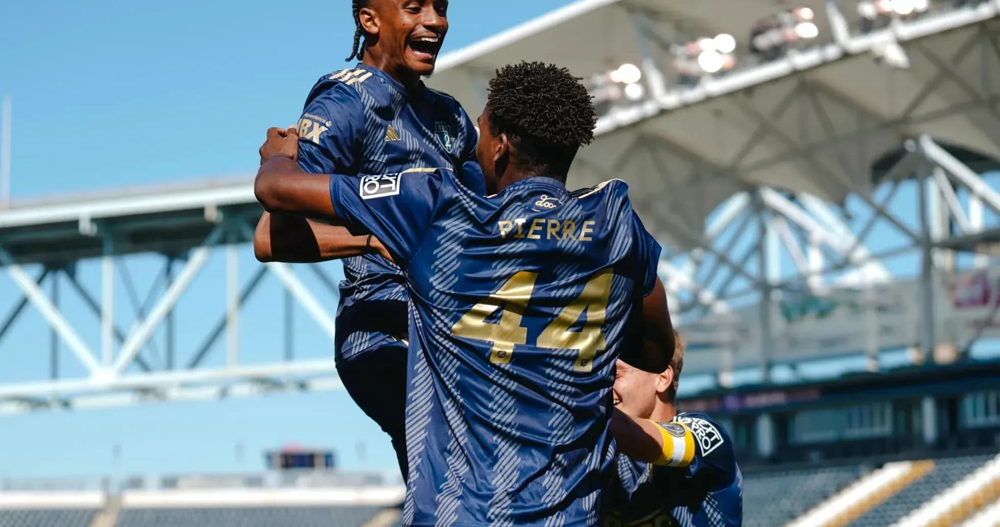 Jugadores de Philadelphia Union II celebrando un gol