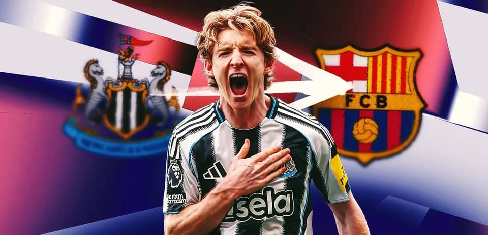 Jugador de Newcastle celebrando con el escudo de Barcelona