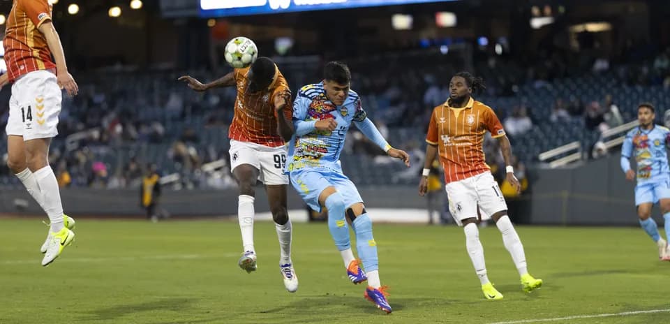 El Paso Locomotive contra Lexington en el partido