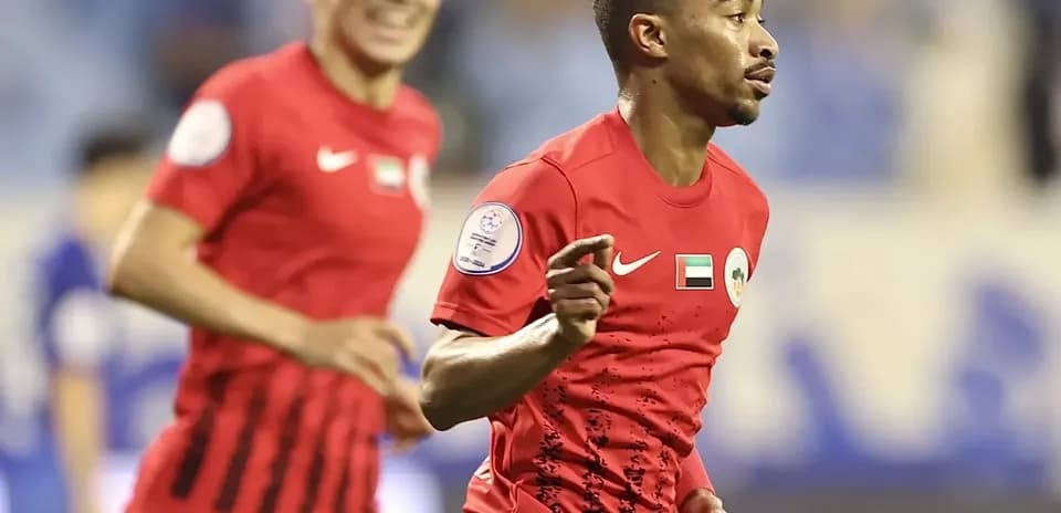 Jugador celebrando un gol en partido U23