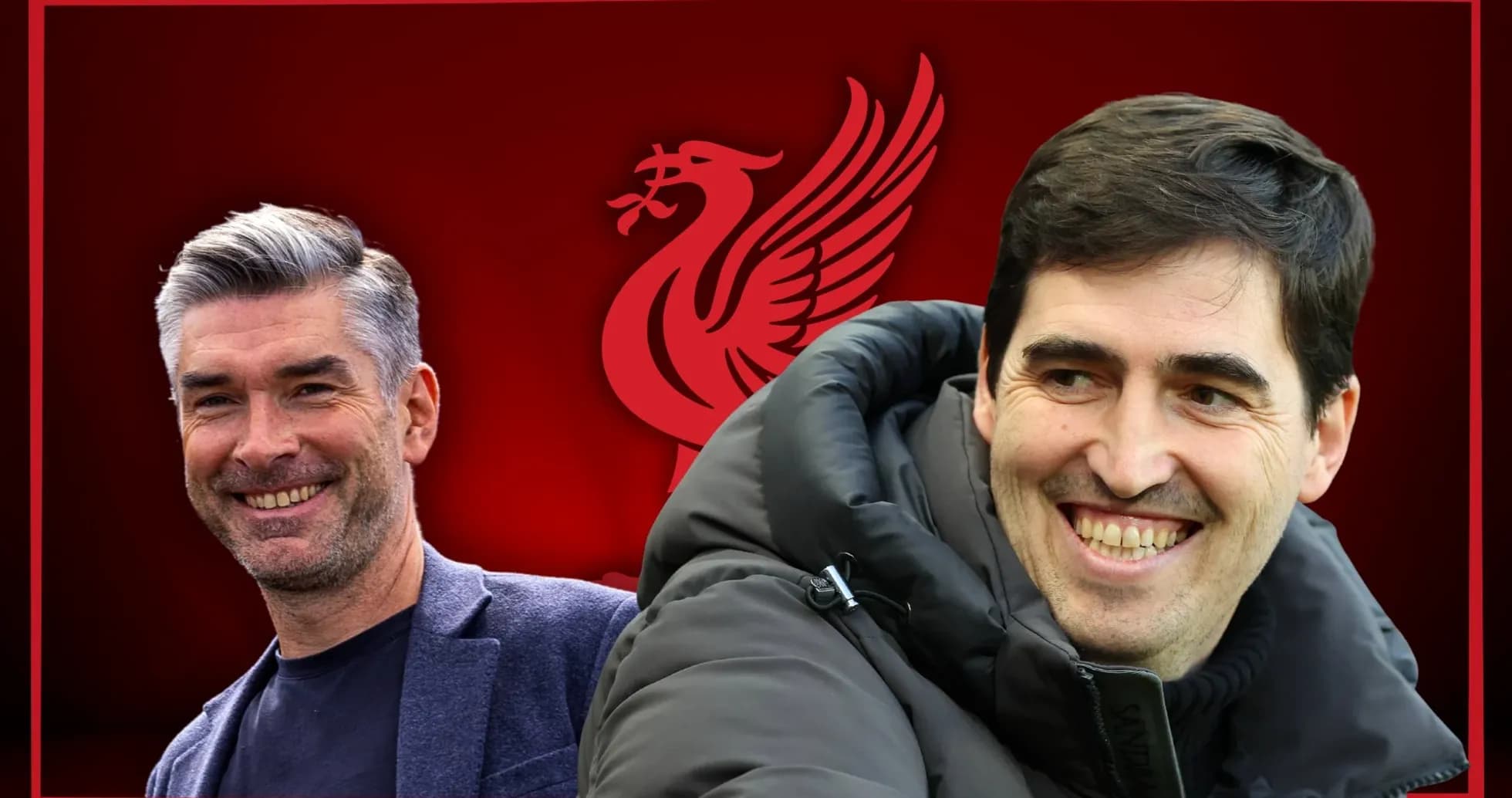 Entrenadores sonriendo frente al logotipo de Liverpool
