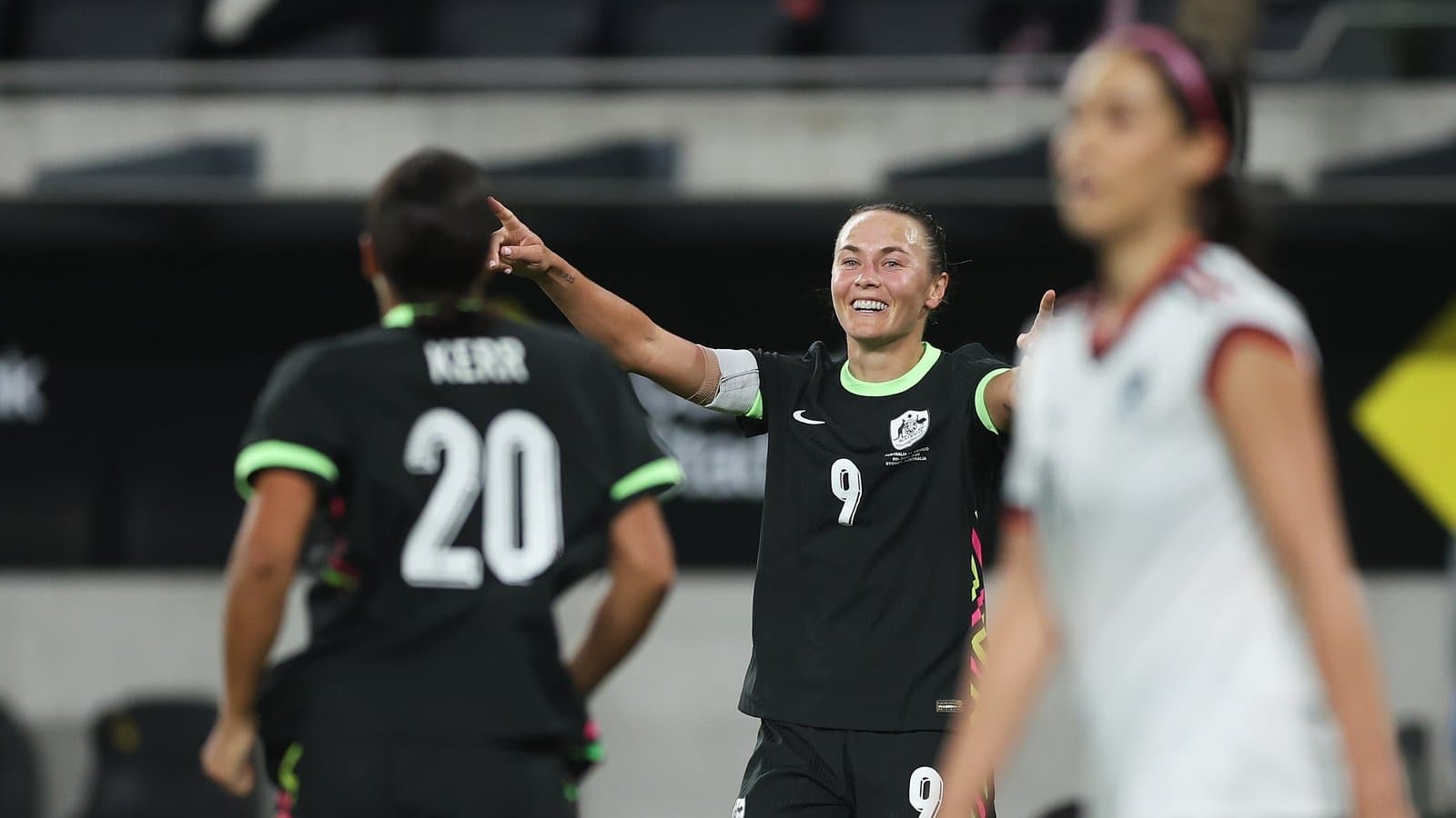 Jugadora celebrando un gol durante un partido
