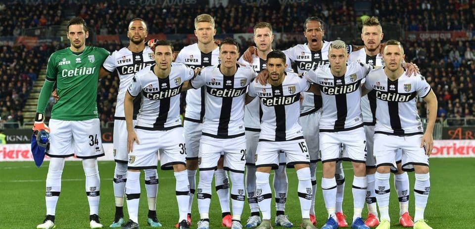 Equipo del Parma posando para la foto