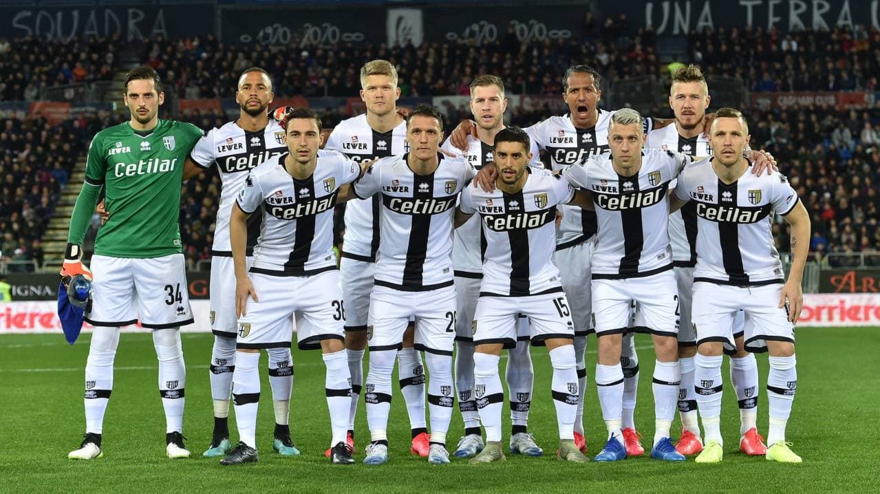 Equipo del Parma posando para la foto