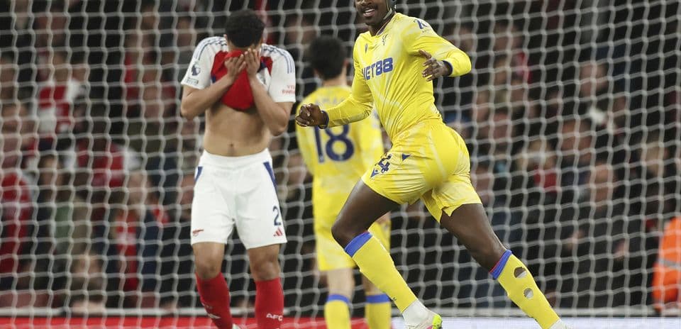 Jugador de Crystal Palace celebra un gol