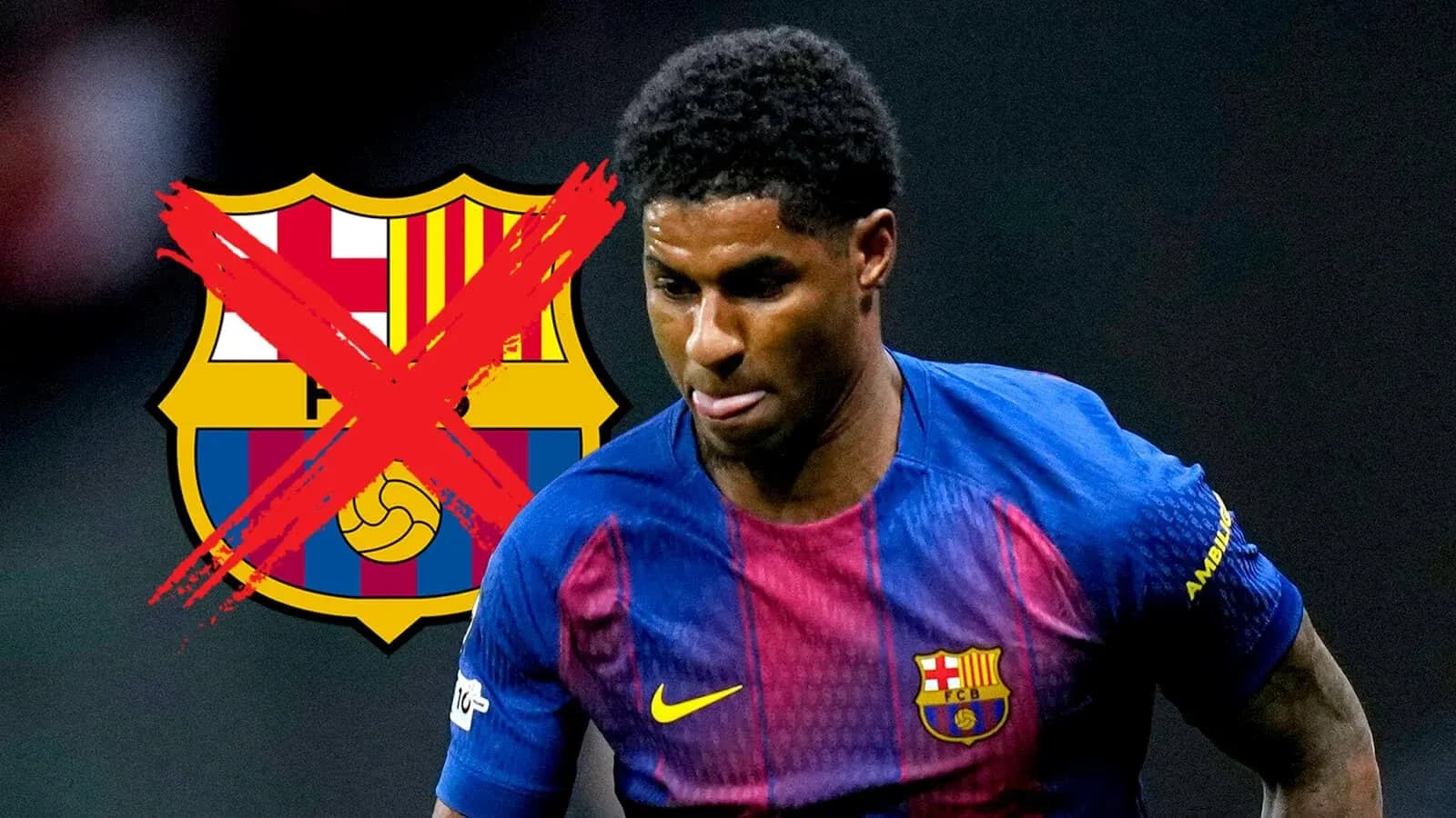 Jugador corriendo con camiseta del Barcelona en acción