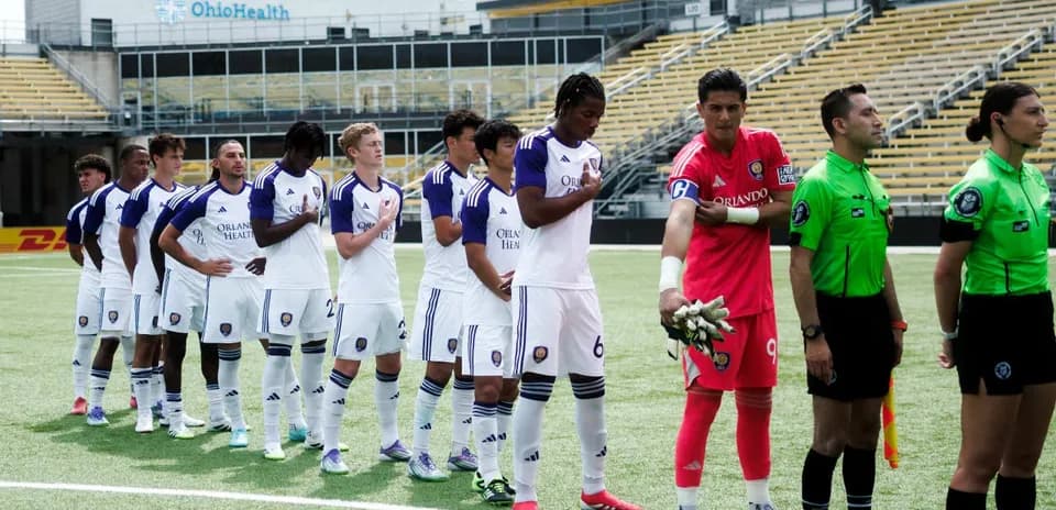 Jugadores de Orlando City II en la alineación