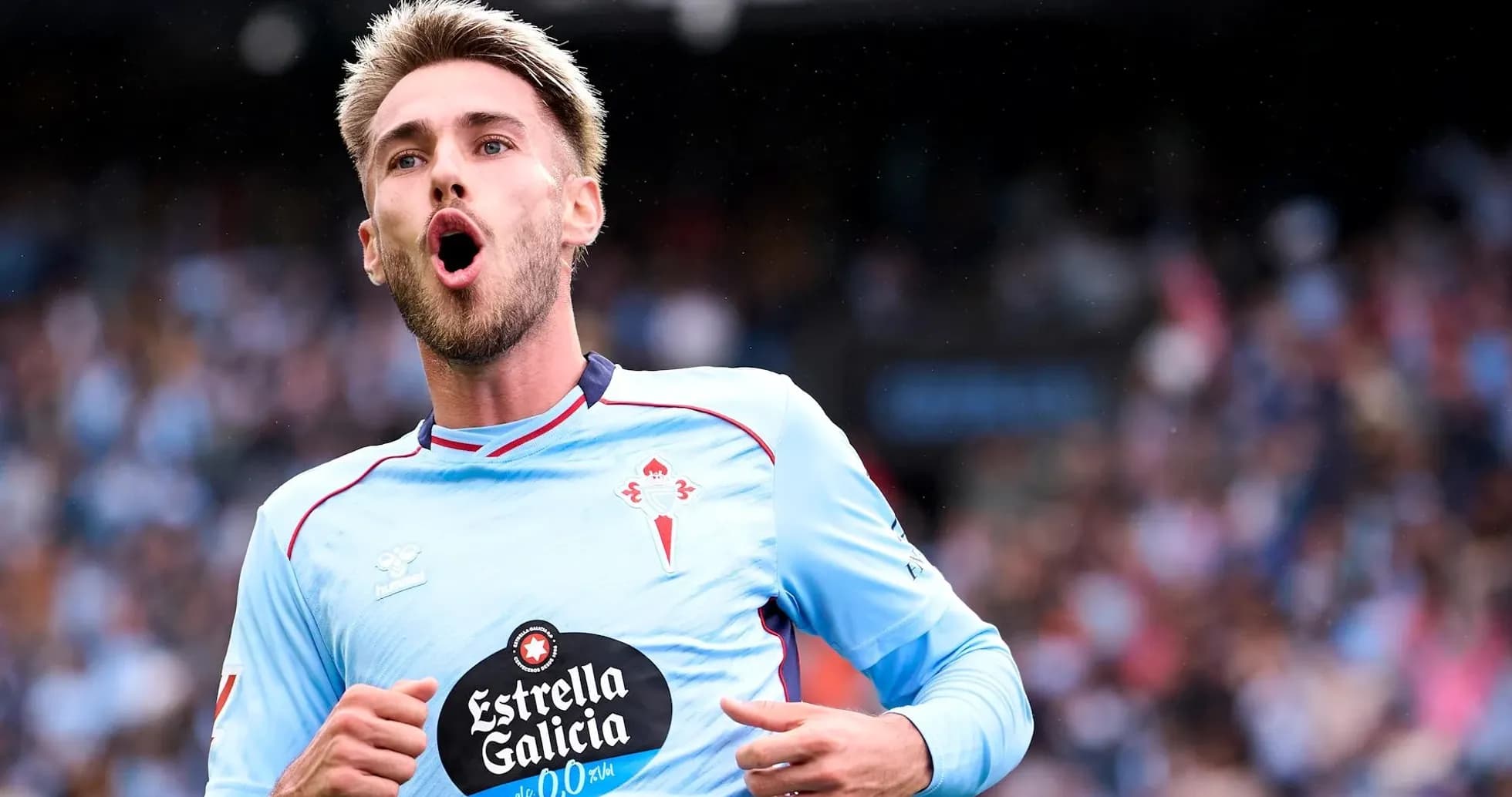 Jugador del Celta de Vigo celebrando un gol