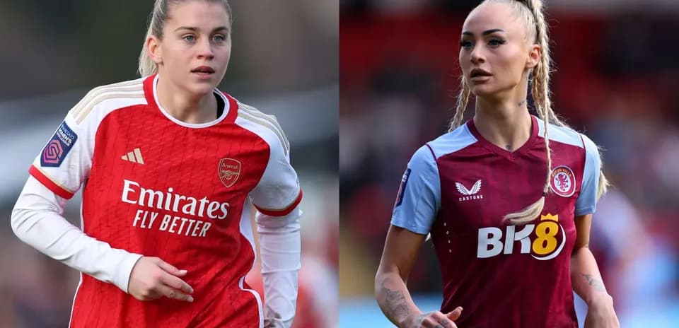 Jugadoras de Aston Villa y Arsenal en el campo