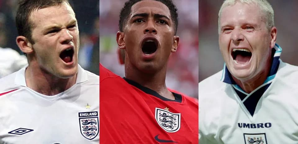 Tres futbolistas ingleses gritando durante un partido