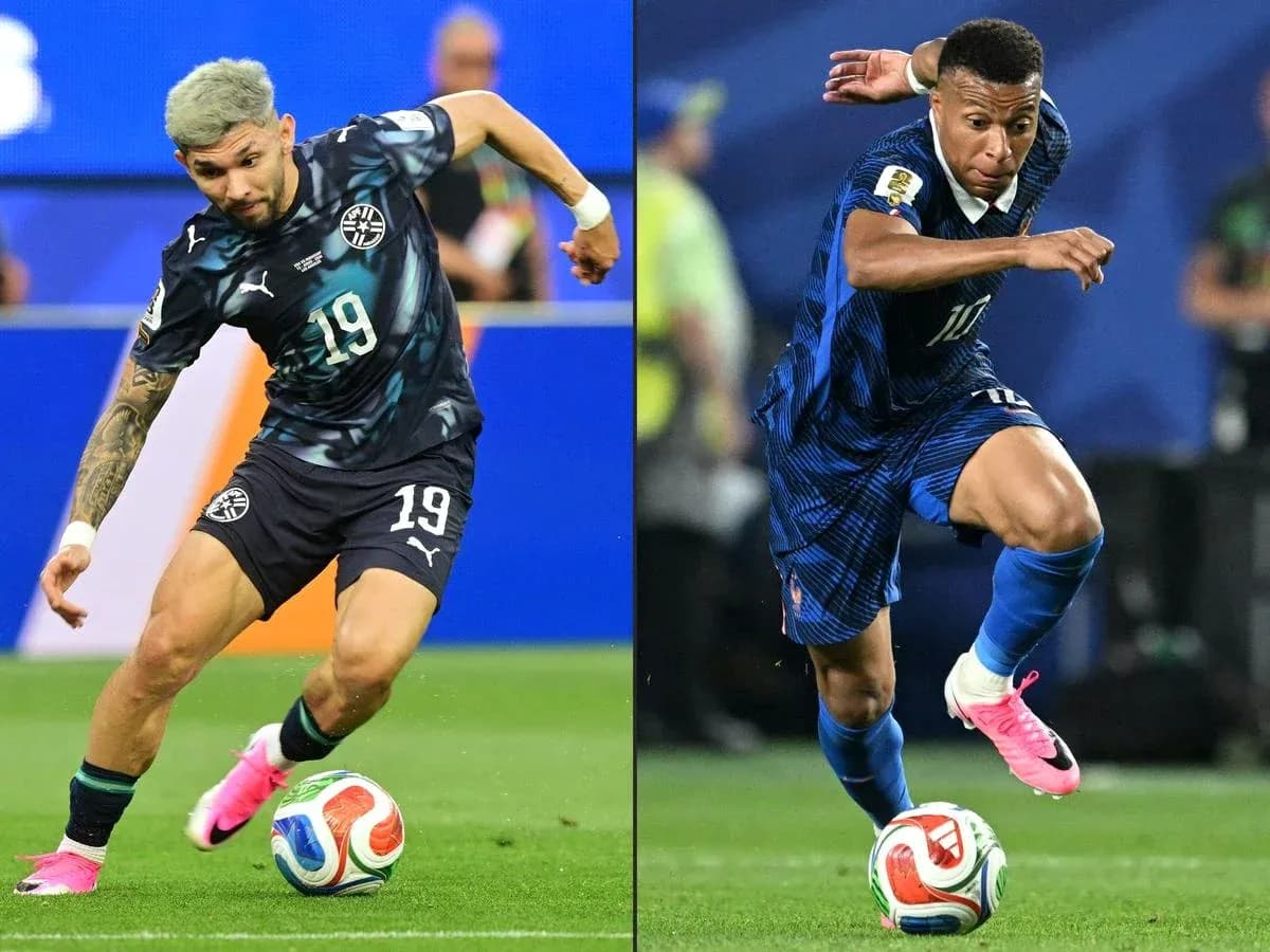Jugadores de Paraguay y Francia en acción