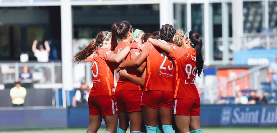 Jugadoras del Chicago Red Stars celebrando un gol
