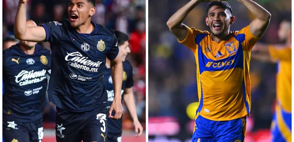 Jugadores celebrando goles en el partido