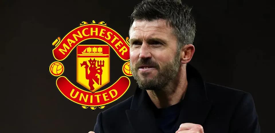 Entrenador de Manchester United celebrando con entusiasmo