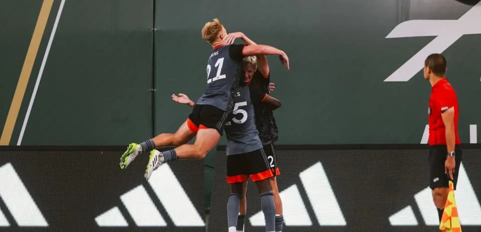 Celebración de jugadores del Portland Timbers II