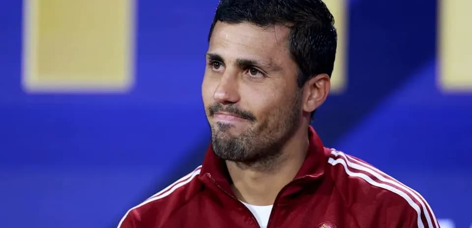 Entrenador de España en conferencia de prensa