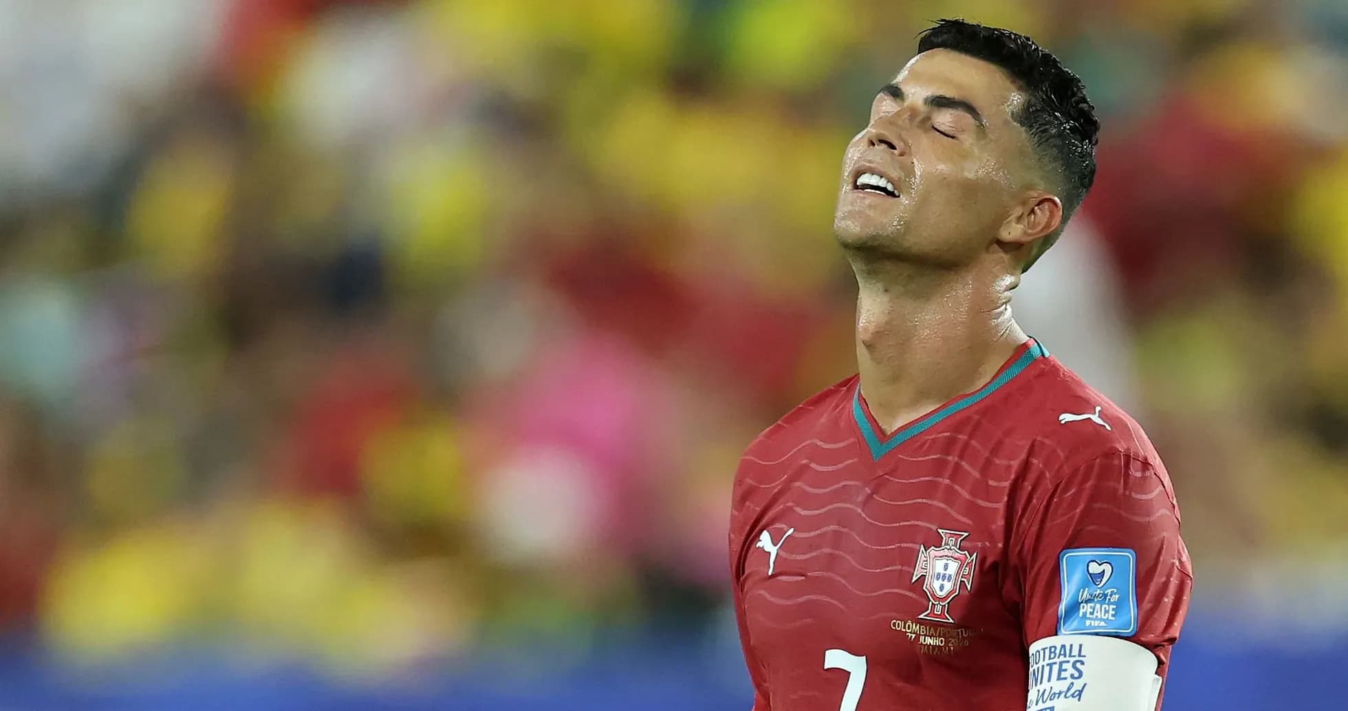 Cristiano Ronaldo frustrado durante un partido de fútbol