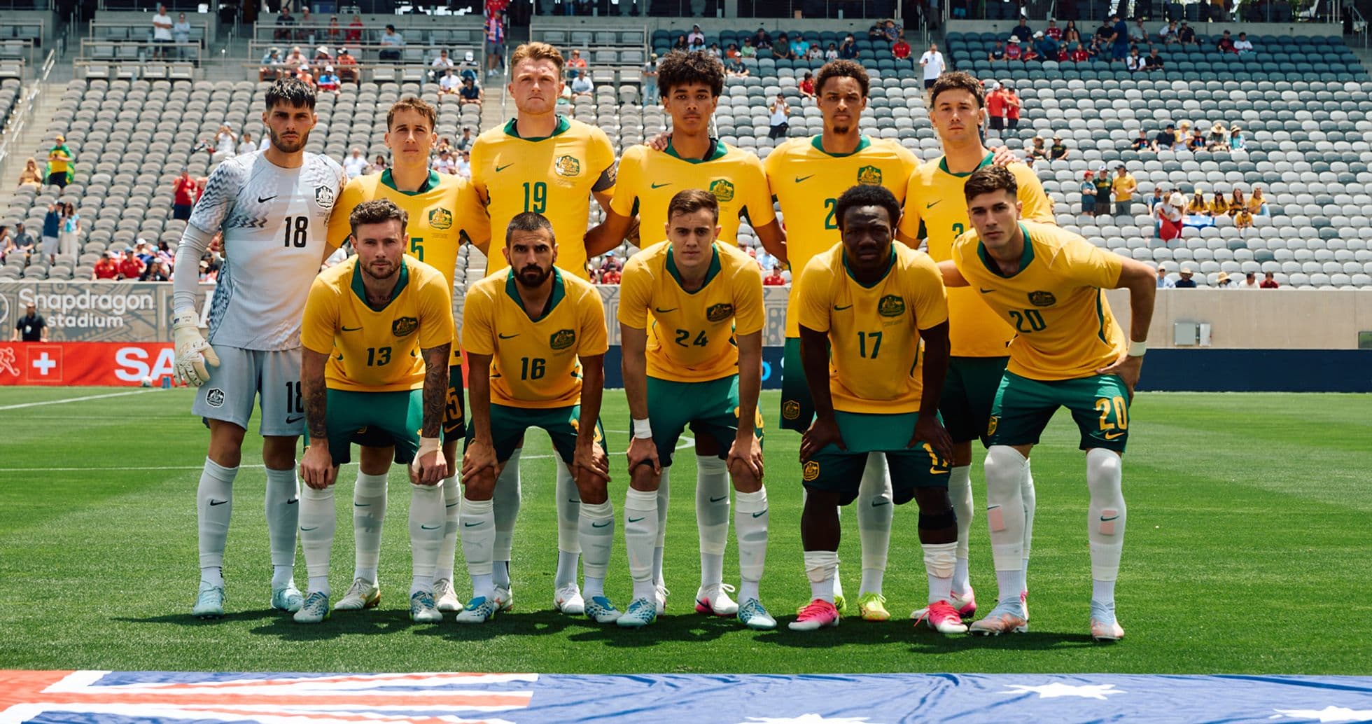 Equipo de Australia posando en el estadio Equipo de Australia posando en el estadio