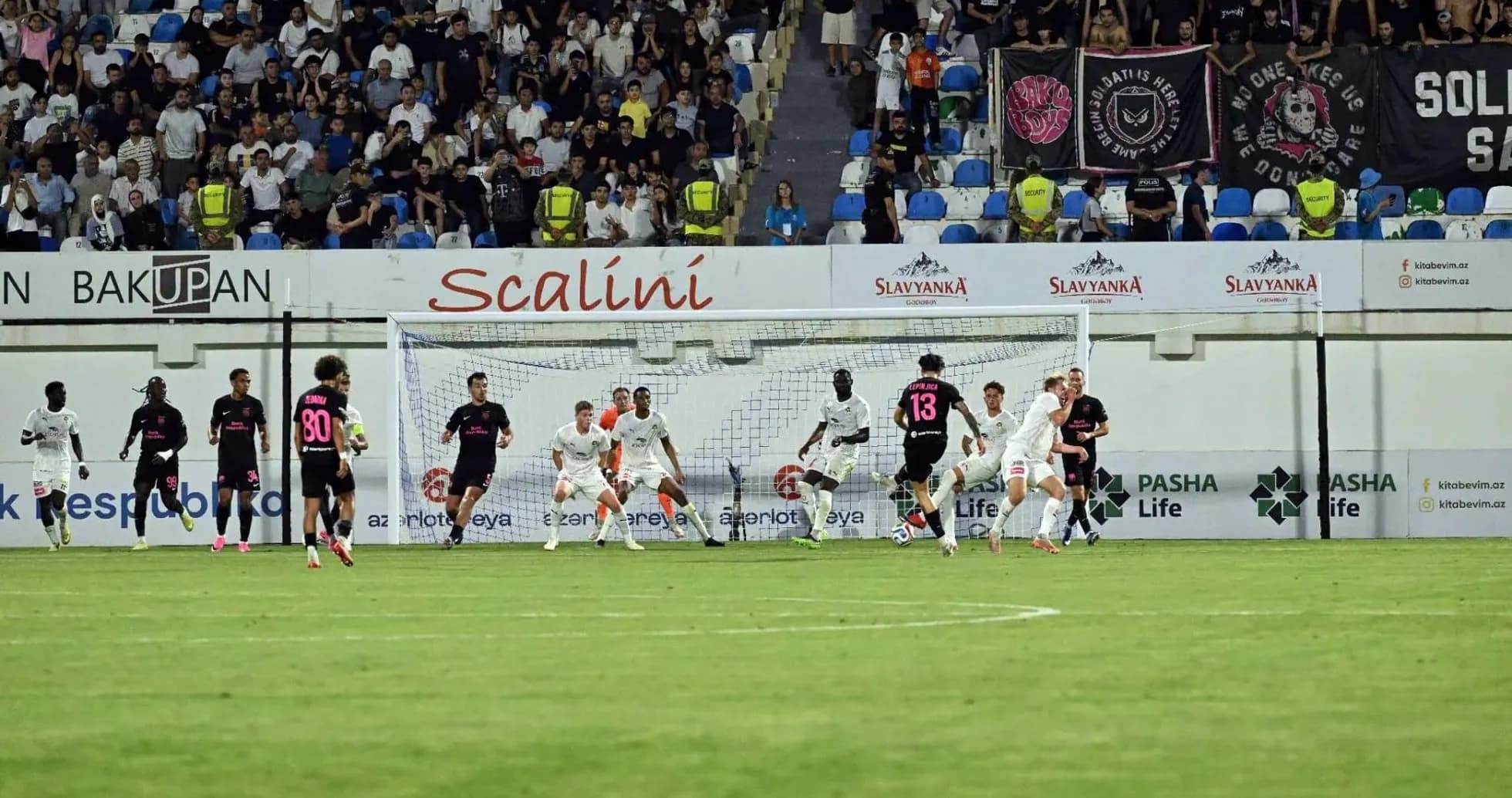 Acción del partido entre KuPS y Sabah FA Acción del partido entre KuPS y Sabah FA