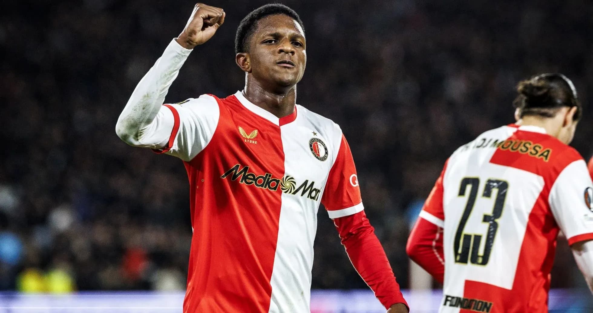 Jugador de Feyenoord celebrando un gol en el partido Jugador de Feyenoord celebrando un gol en el partido