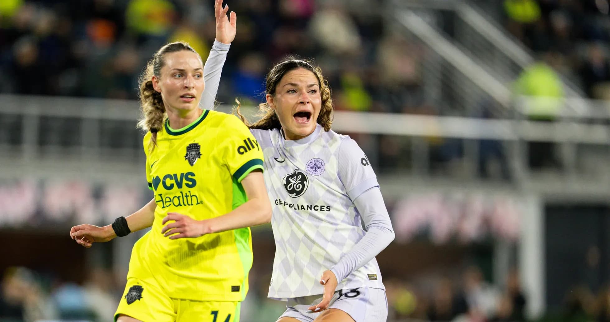 Jugadora de Racing Louisville W y Portland Thorns W Jugadora de Racing Louisville W y Portland Thorns W