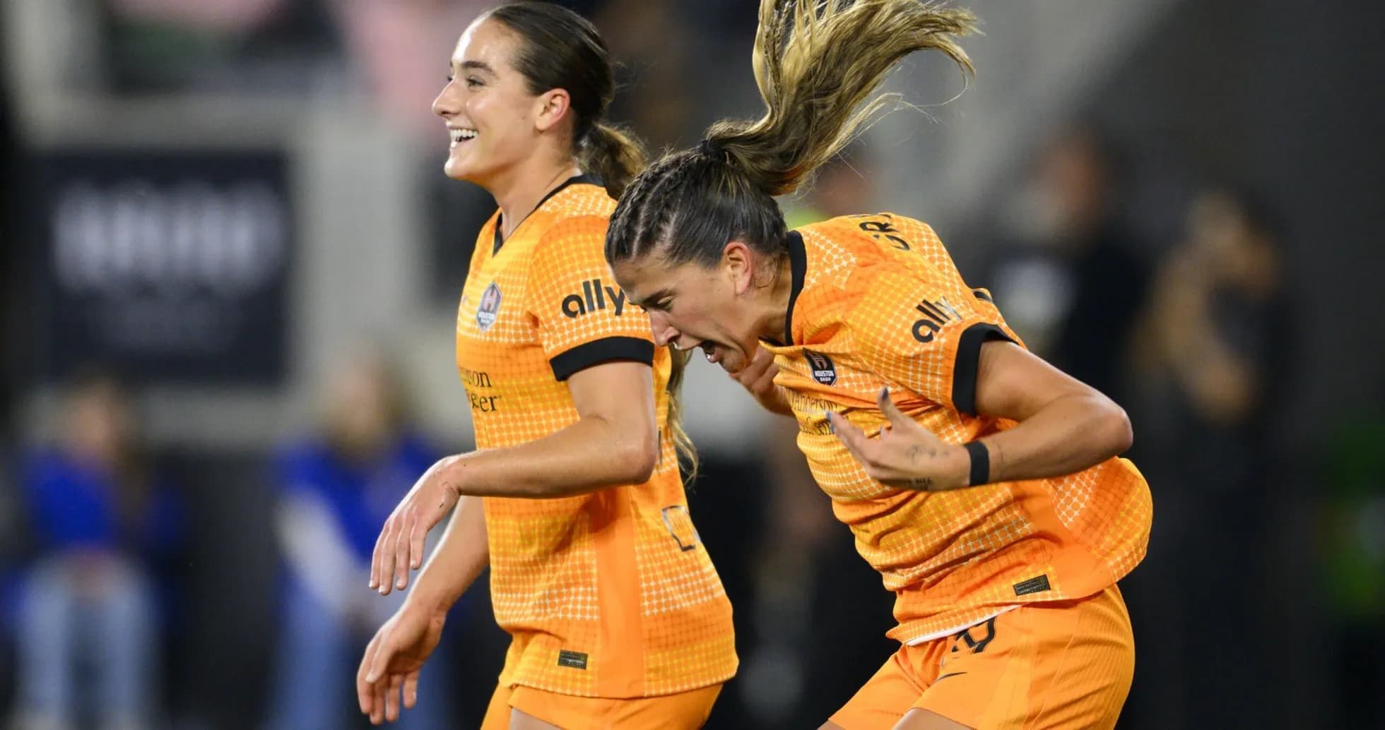 Jugadoras de Houston Dash celebrando un gol Jugadoras de Houston Dash celebrando un gol
