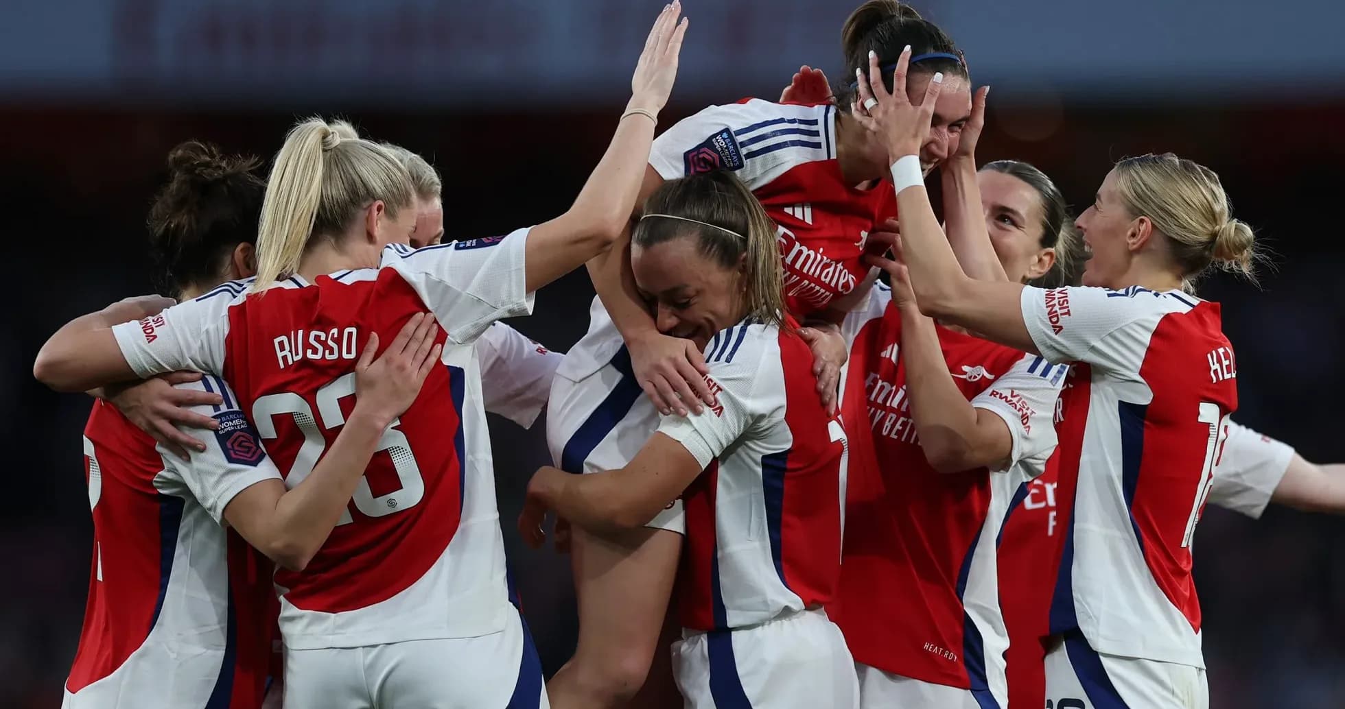 Jugadoras del Arsenal celebrando un gol Jugadoras del Arsenal celebrando un gol