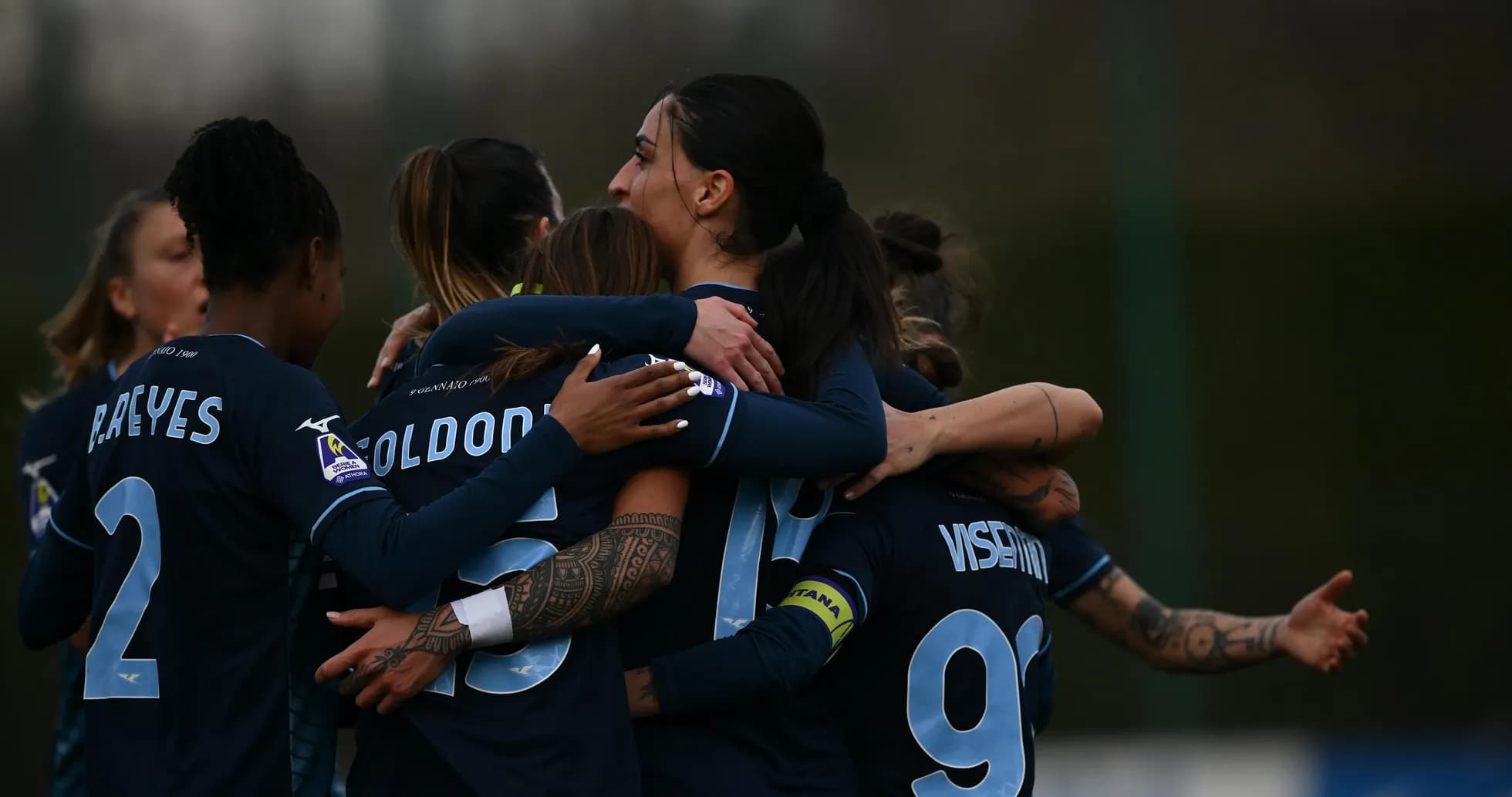 Jugadoras de Lazio celebrando un gol Jugadoras de Lazio celebrando un gol