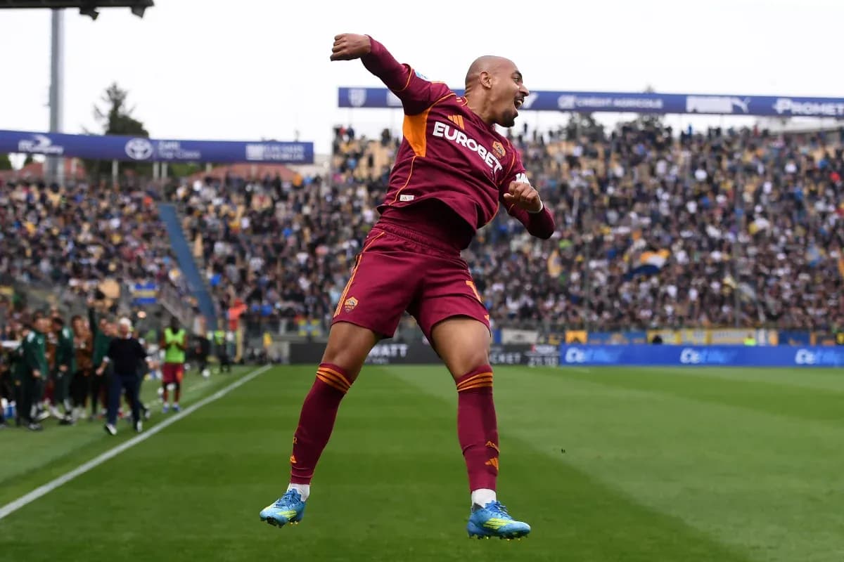 Jugador de AS Roma celebra un gol Jugador de AS Roma celebra un gol