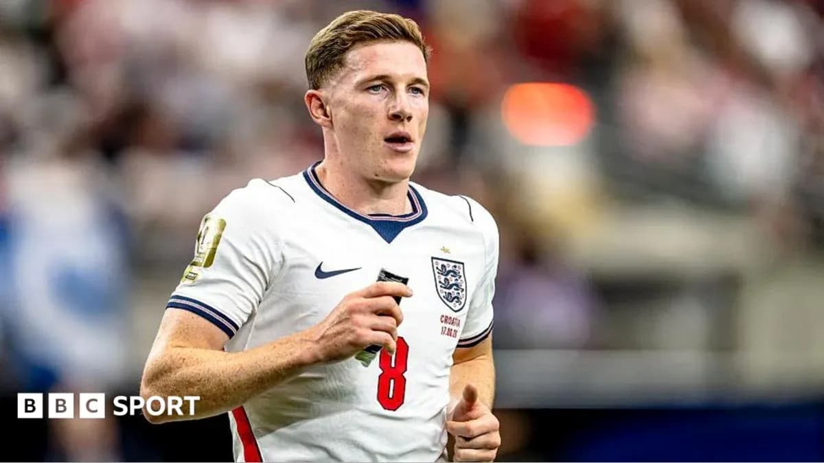 Jugador de Inglaterra corriendo durante un partido Jugador de Inglaterra corriendo durante un partido