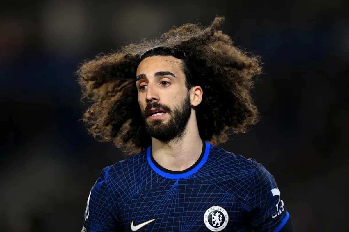 Jugador de Chelsea en uniforme durante el partido Jugador de Chelsea en uniforme durante el partido