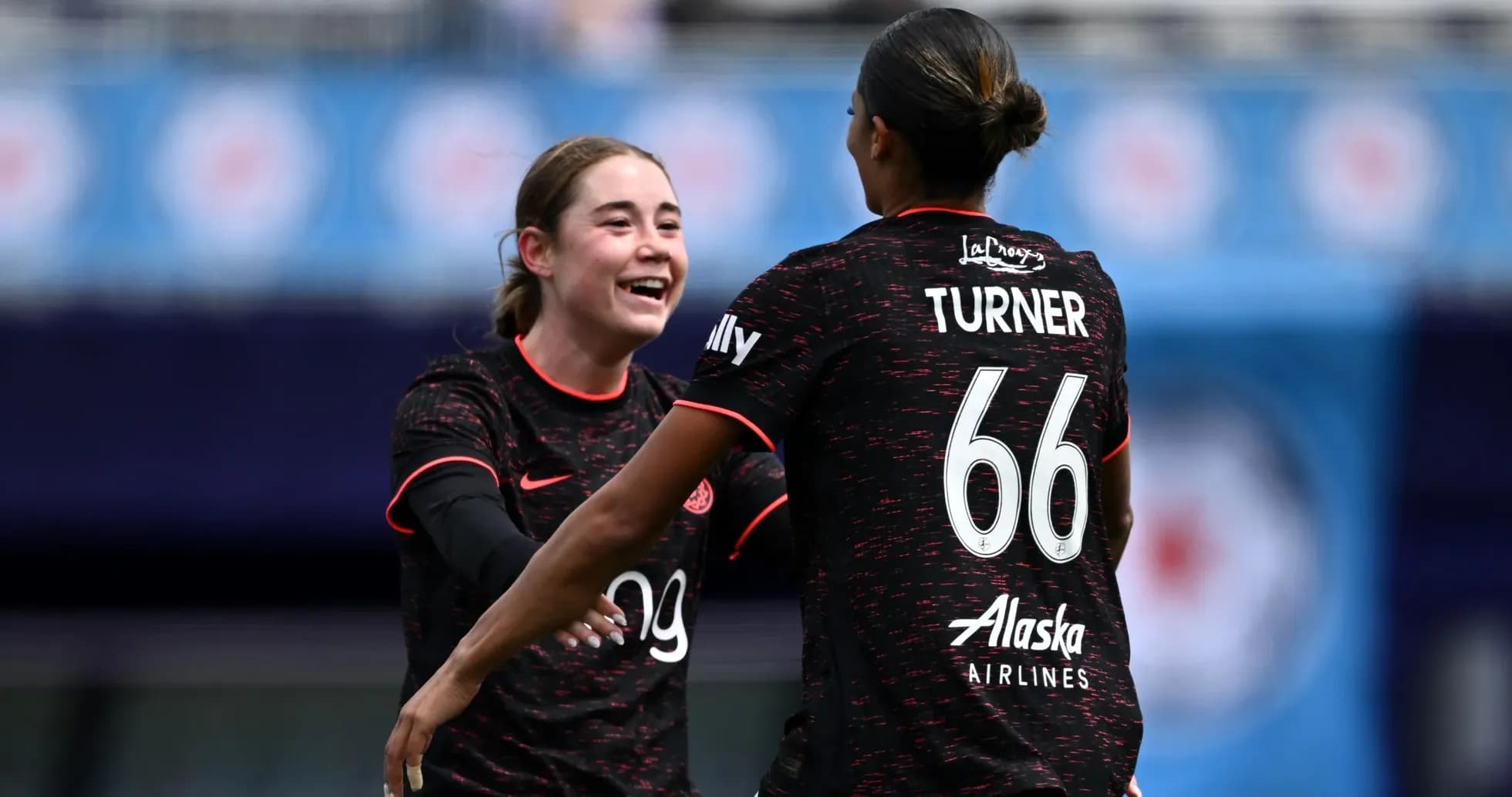 Jugadoras del Portland Thorns celebrando un gol Jugadoras del Portland Thorns celebrando un gol