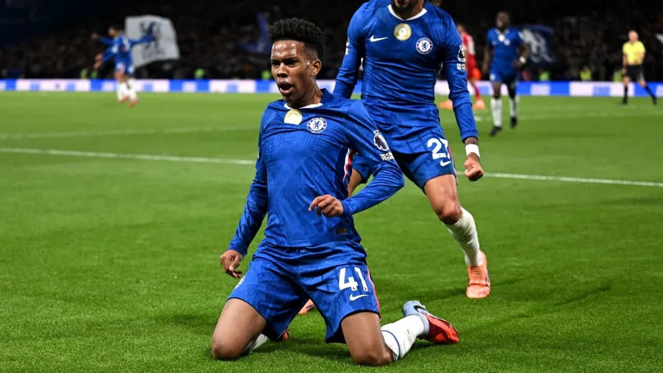 Jugadores de Chelsea celebrando un gol Jugadores de Chelsea celebrando un gol